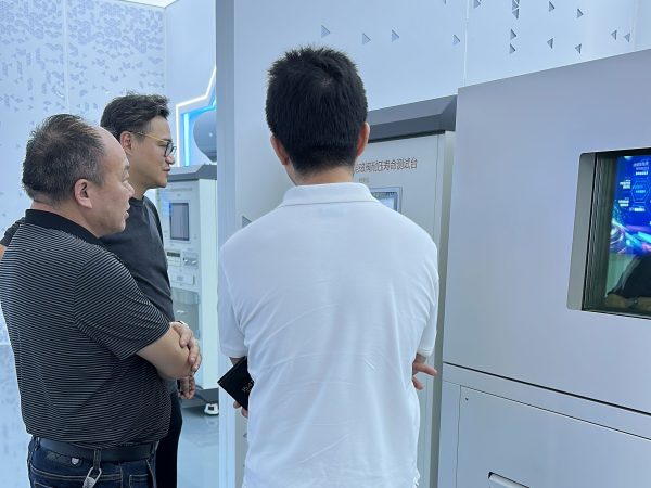 The-metrology-institute-came-to-inspect-the-equipment